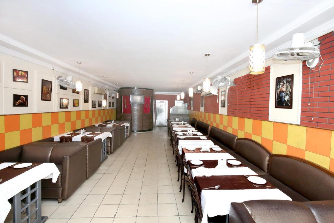 Oyo 9243 Trumpets Hotel Amritsar Bagian luar foto
