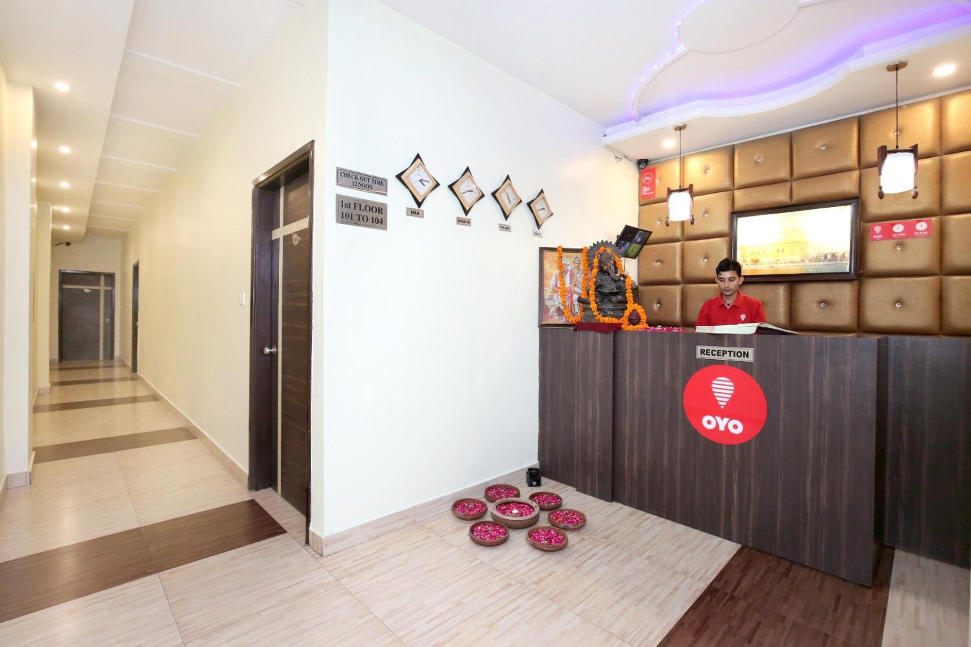Oyo 9243 Trumpets Hotel Amritsar Bagian luar foto